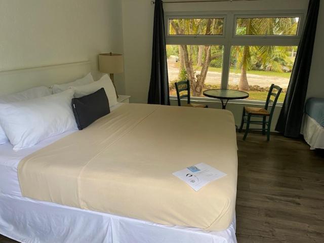 เดอะซันเซ็ต โคฟ แอนด์ เรนโบว์ รูม Hotel Alice Town  ภายนอก รูปภาพ